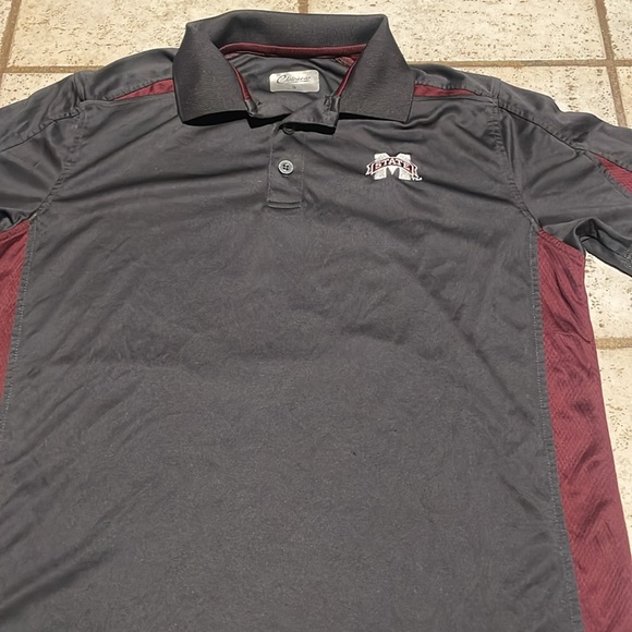 ⭐️⬇️ Mississippi State Polo Shirt - Picture 4 of 8